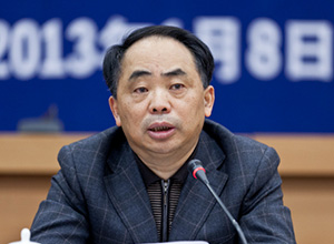 邓纯东个人简介