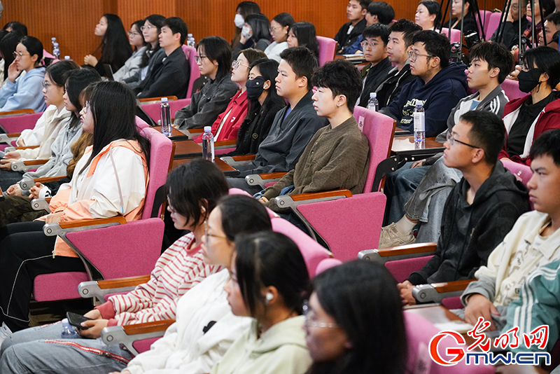 【组图】“核心价值观百场讲坛”第165场 【组图】“核心价值观百场讲坛”第165场