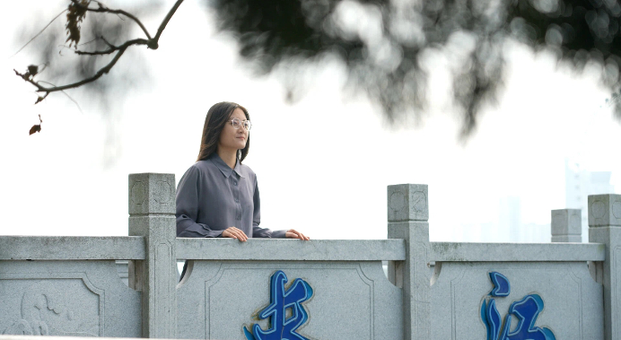 【理响中国·薪火“燃”青春】一江水的颜值回升：从“抉择之勇”到“智能之治”