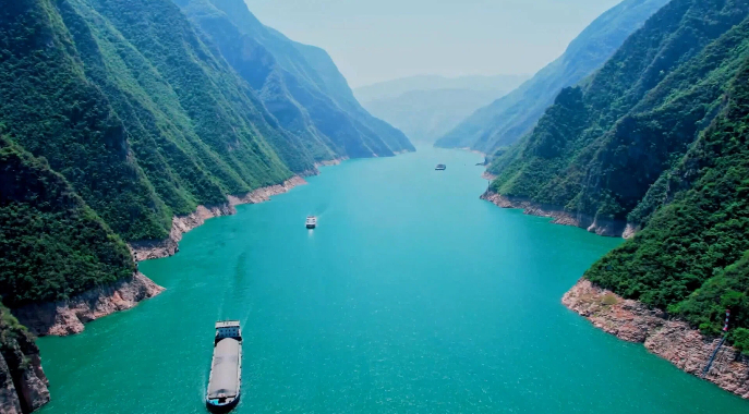 【理响中国·薪火“燃”青春】一江水的颜值回升：从“抉择之勇”到“智能之治”