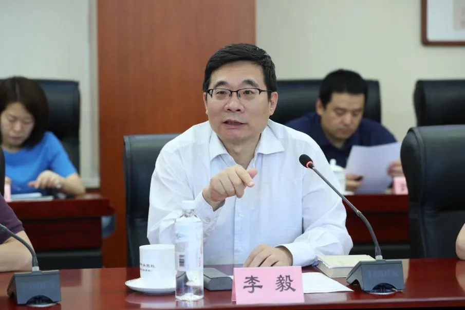 中央党校（国家行政学院）报刊社举办“推进党的创新理论体系化学理化研究阐释”座谈会